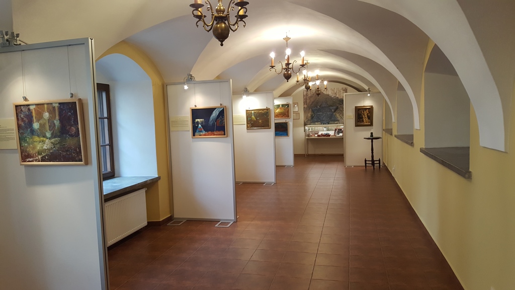 Wystawa wewnątrz synagogi w Tykocinie