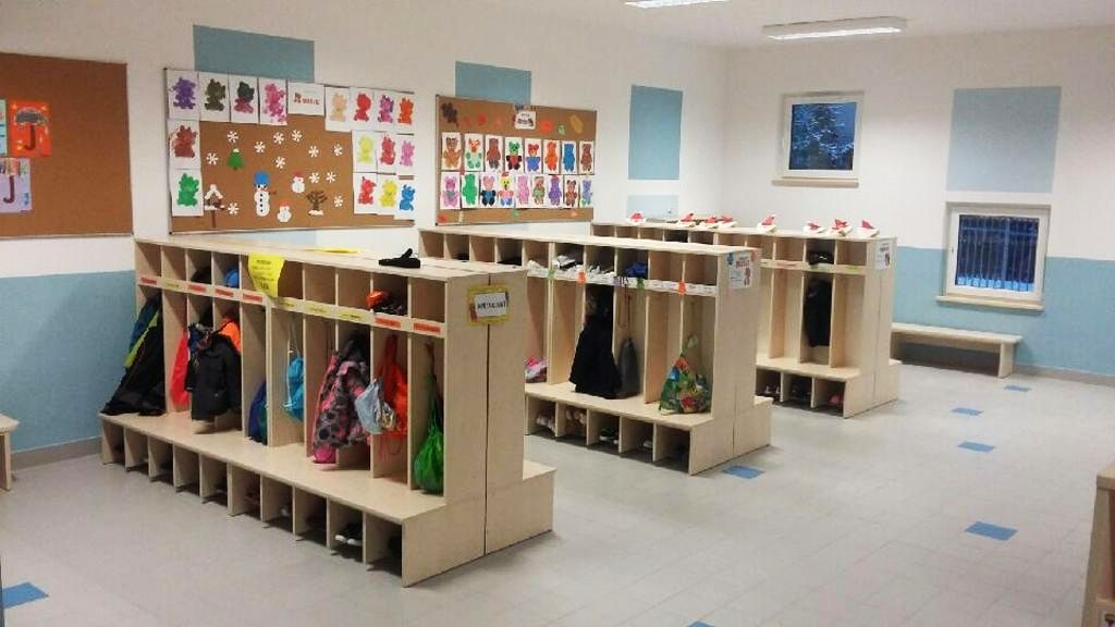 Szatnia dla dzieci w nowej części przedszkola
